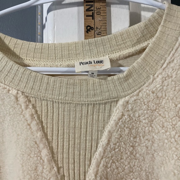 Cozy woman’s sweater - Picture 4 of 4